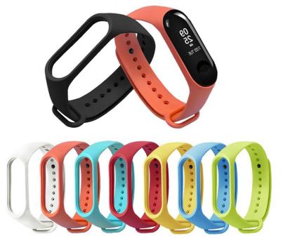 Ремешок для Mi Band 5/Mi Band 6/Mi Band 7 черный